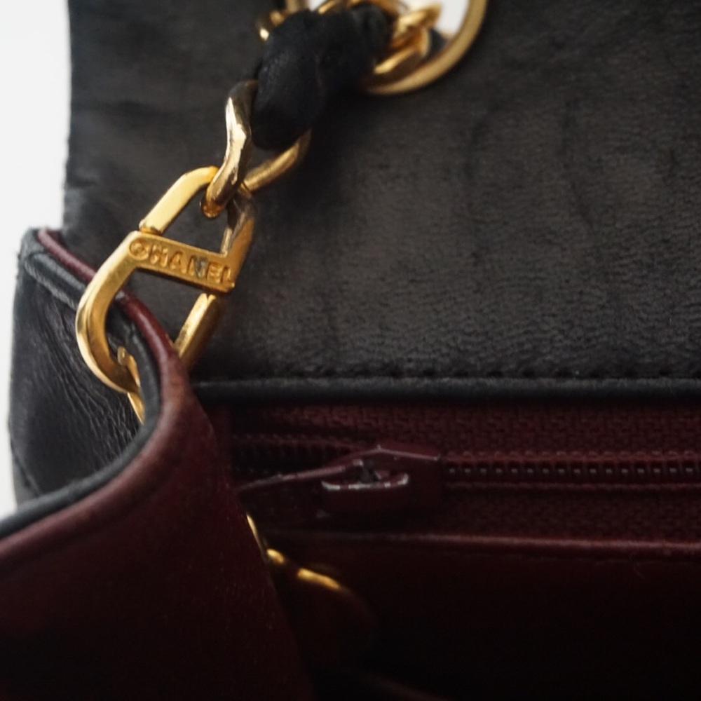 Chanel Vintage Quilted Square Flap Lambskin Bag - Picture 6 of 8